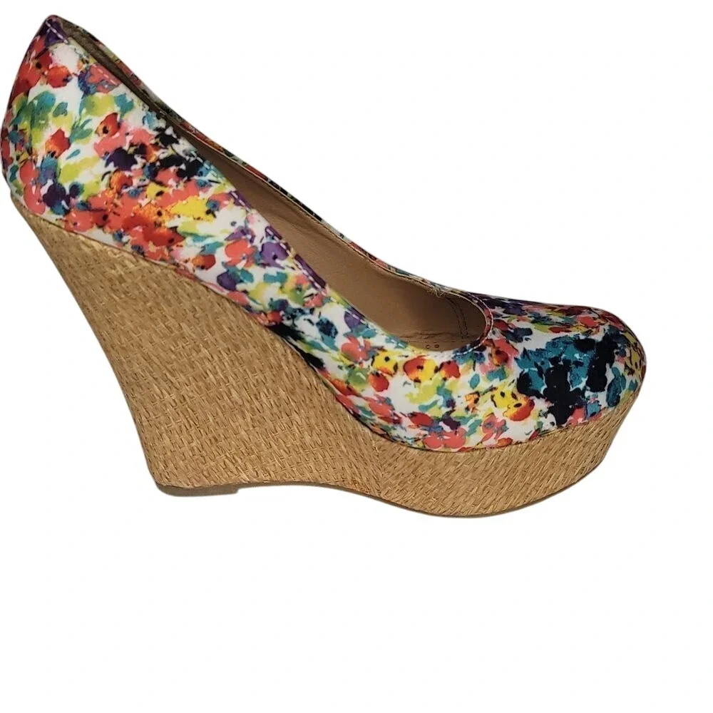 Brash Summer Wildflower Platform Closed Toe‎ Shoes